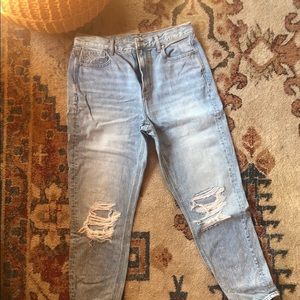 American Eagle Mom Jean Size 28R